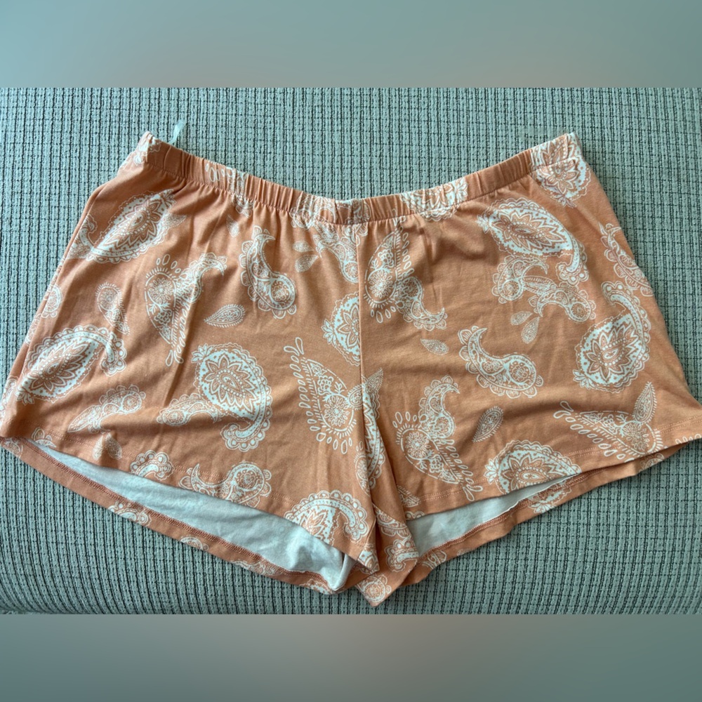 Plus Paisley Shorts
